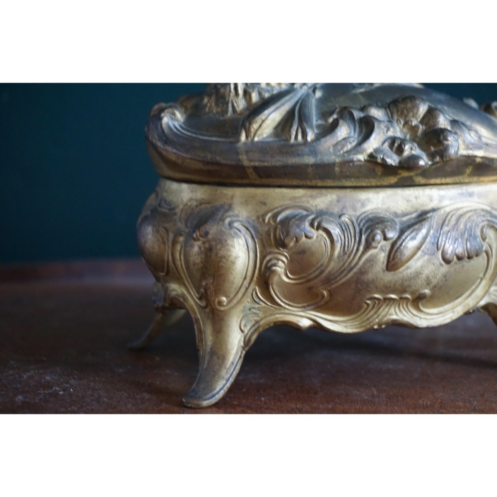 vtg 1920s gilded metal keepsake jewelry box - Picture 2 of 6